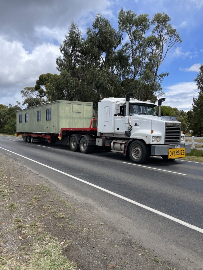 Heavy haulage services throughout Victoria